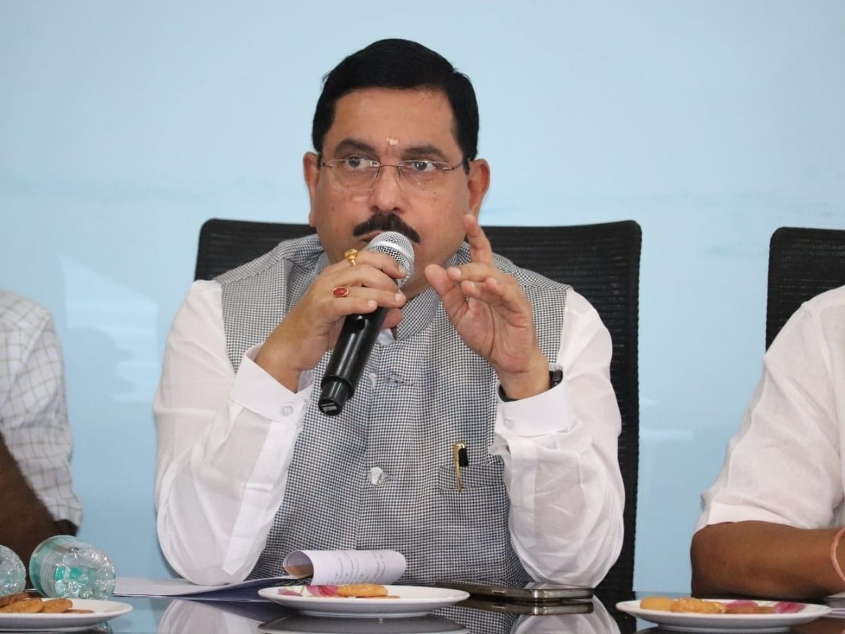 Chairman CIL Meets Coal Minister of India