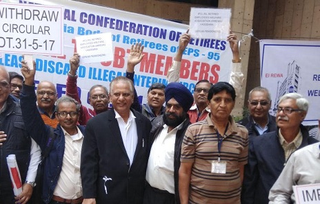 CPSEs Retired Employees Stage Dharna in Support of Increased Pension