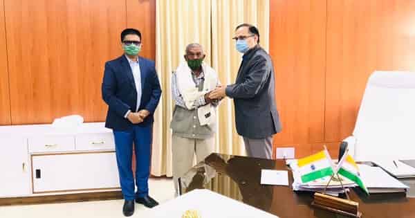 MCL honours the Farmer benefitting through its CSR project 