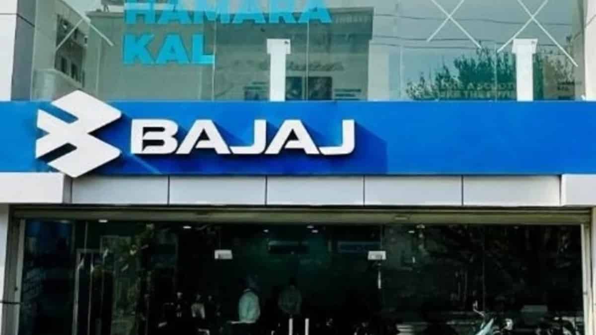 Bajaj Auto February 2026 Sales Rise 27% to 4.48 Lakh Units