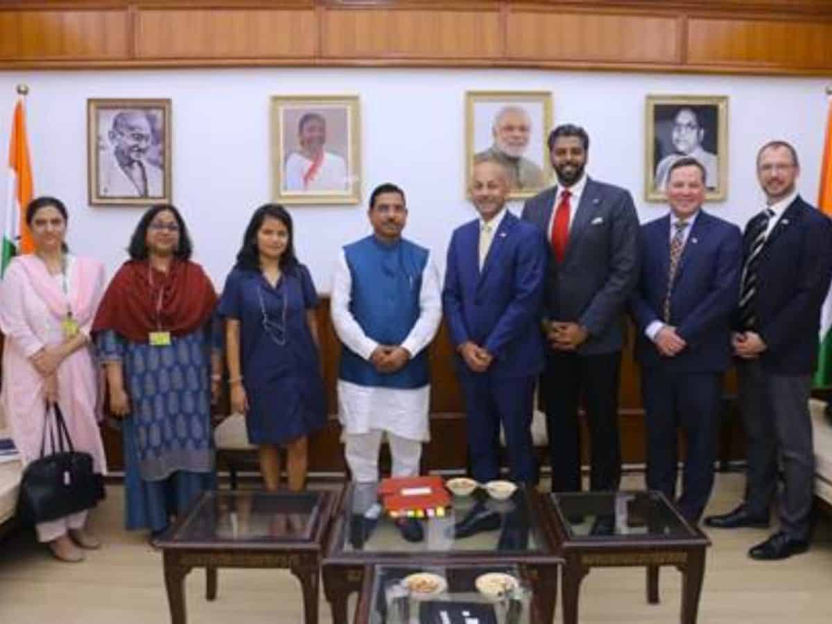 Coal Minister Talks with Canadian Delegation to Strengthen Critical Minerals Supply Chain