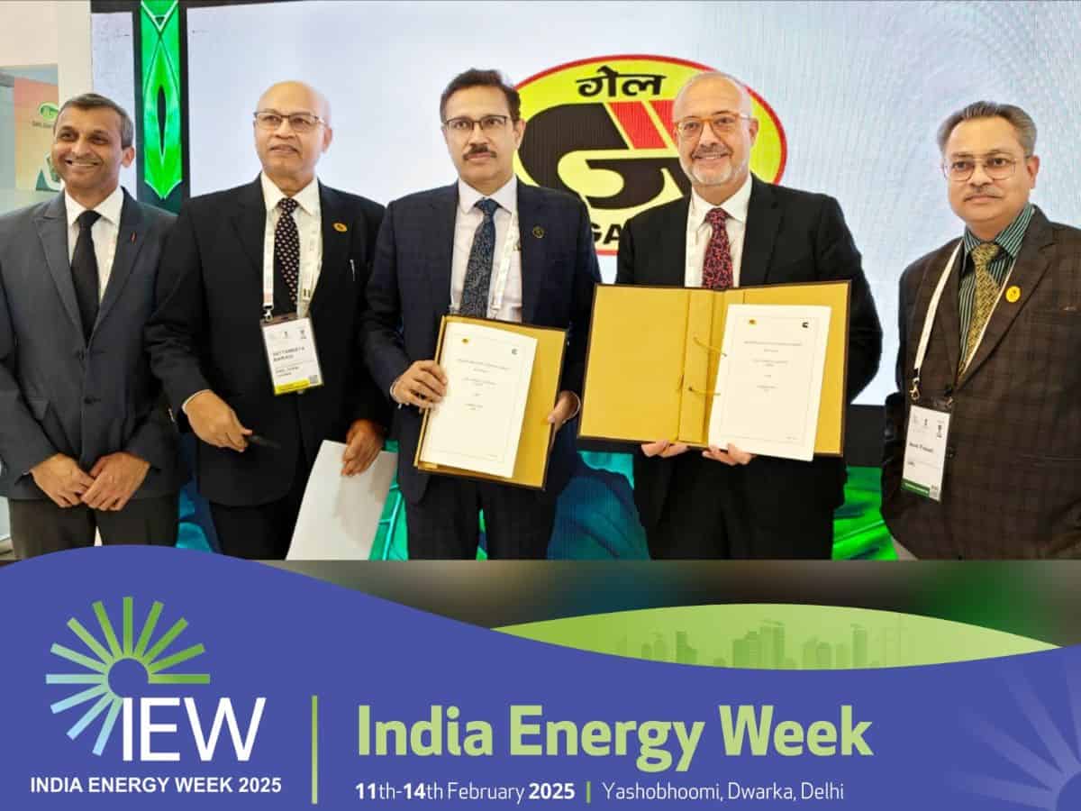 GAIL and Cummins sign MoU for collaboration on clean energy at IEW 2025