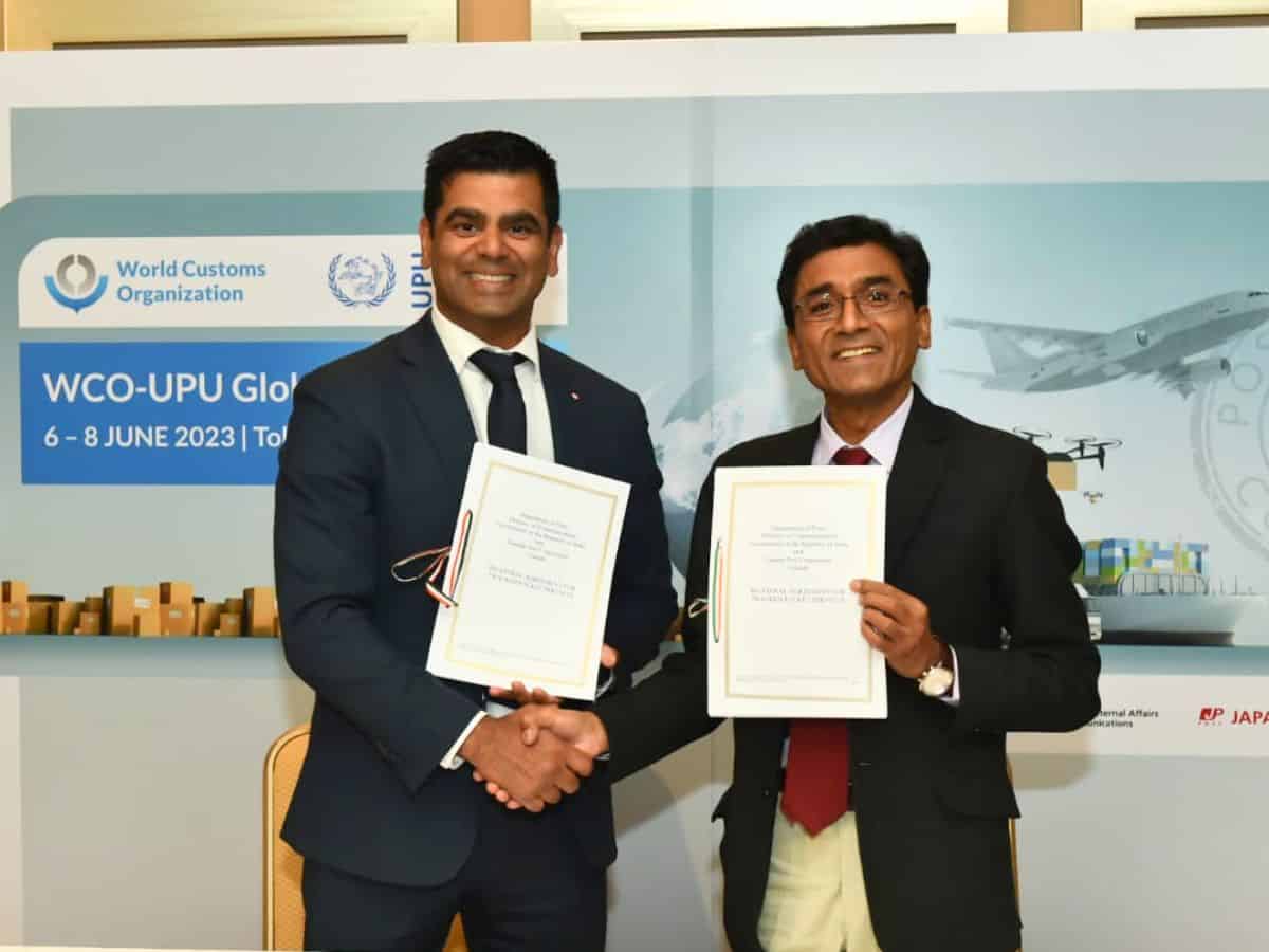 India Post & Canada Post signed a bilateral Tracked Packet agreement