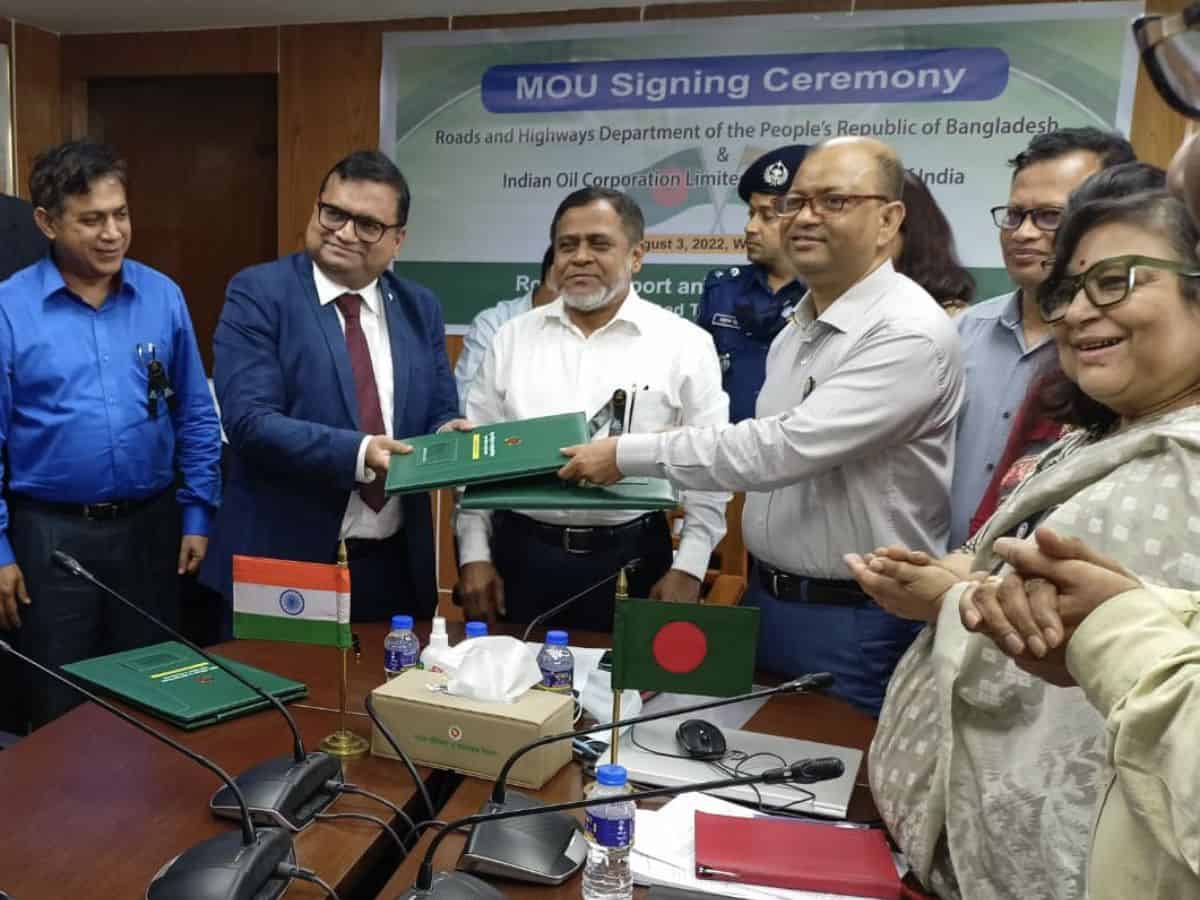 Indian Oil signs MoU with Bangladesh Govt to move POL & LPG trucks