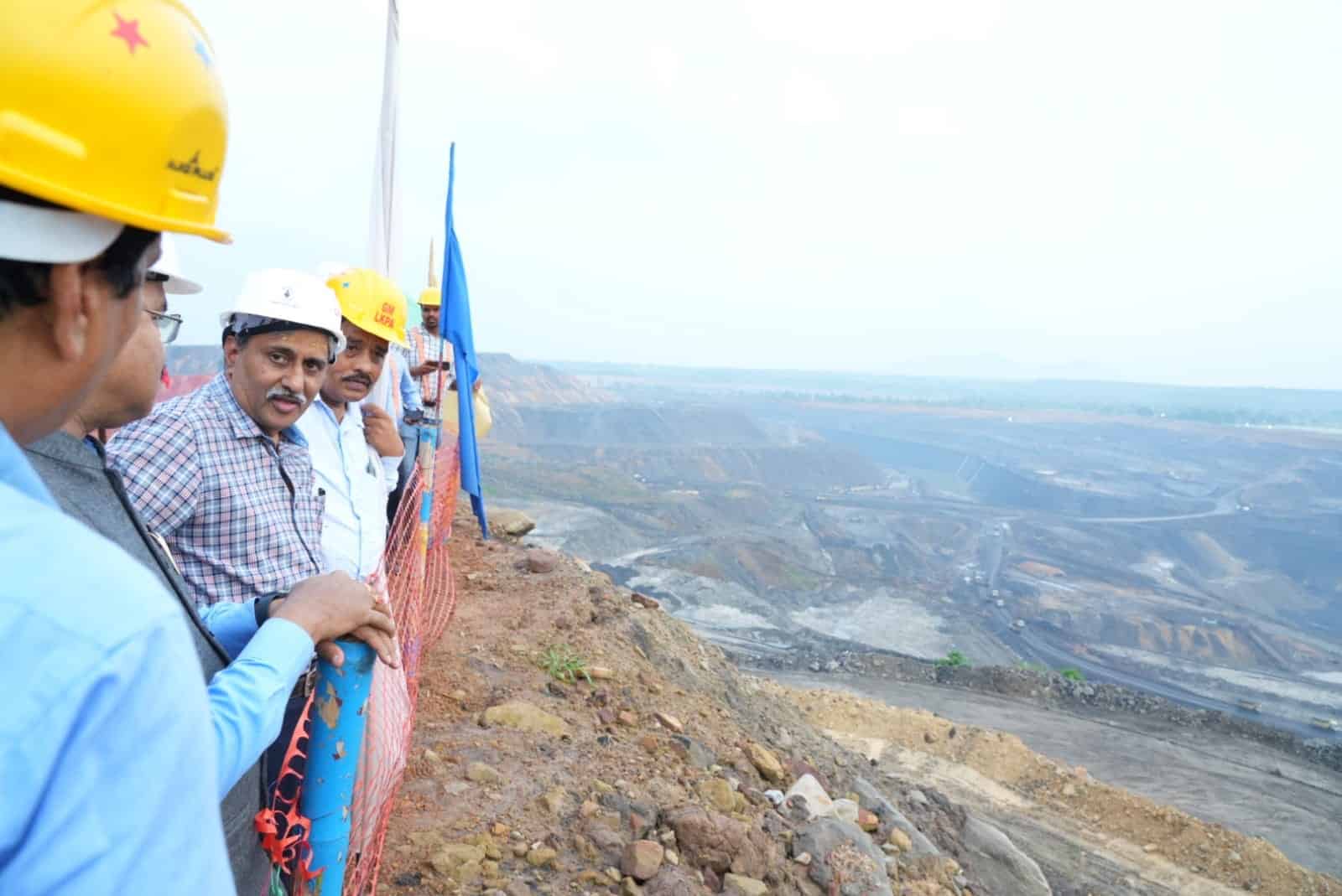Coal India Chairman inspects mining Ops in Ib Valley coalfields of MCL