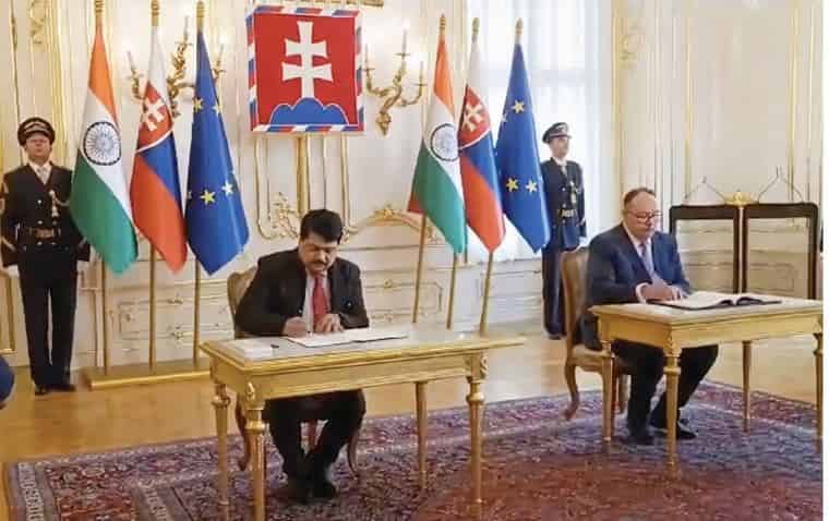 NSIC signed an MoU with Slovakia Business Agency (SBA) during the State visit of Hon'ble President of India to Slovakia.