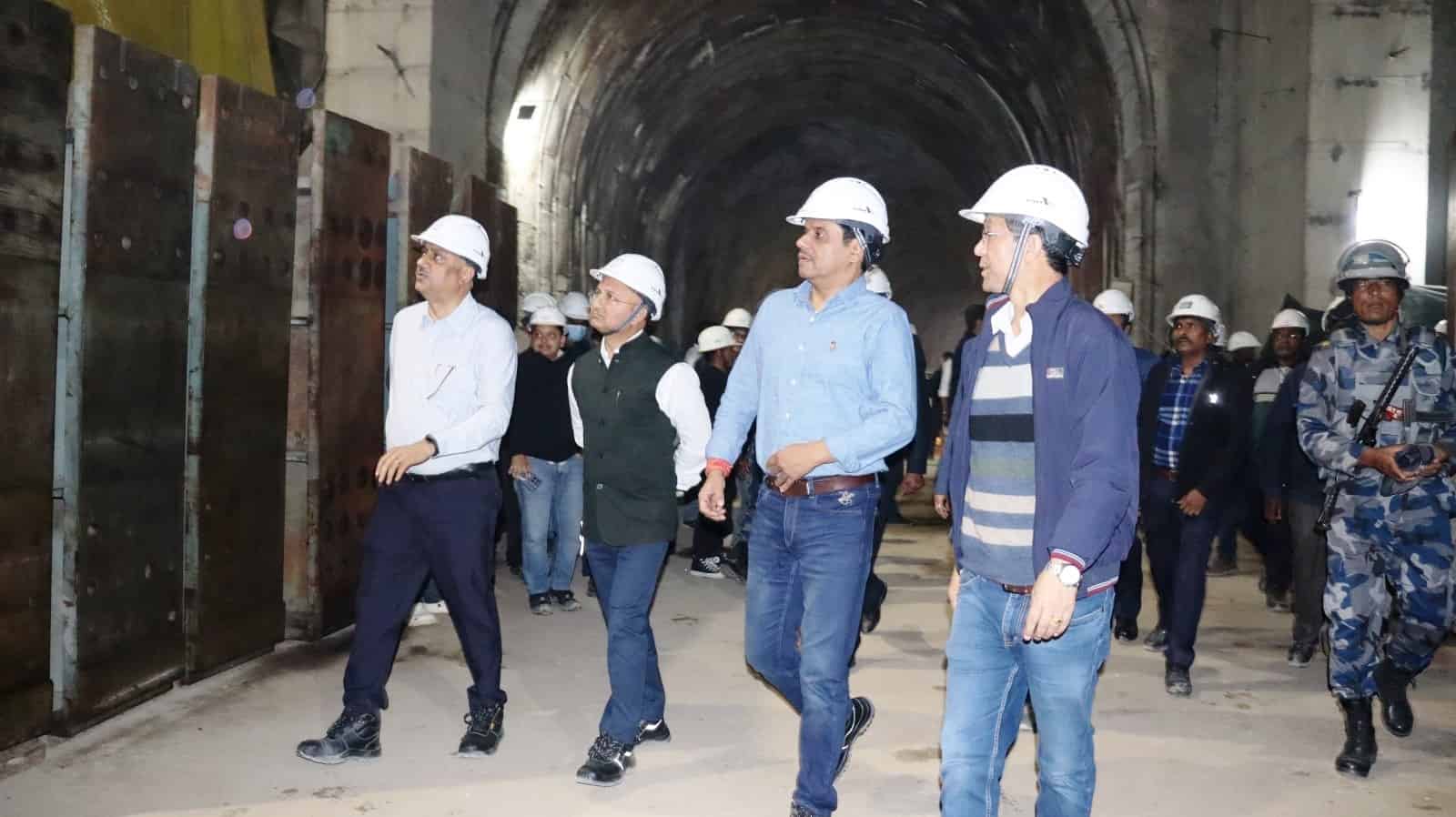 CMD SJVN Reviews Progress of Arun-3 Hydro Electric Project in Nepal