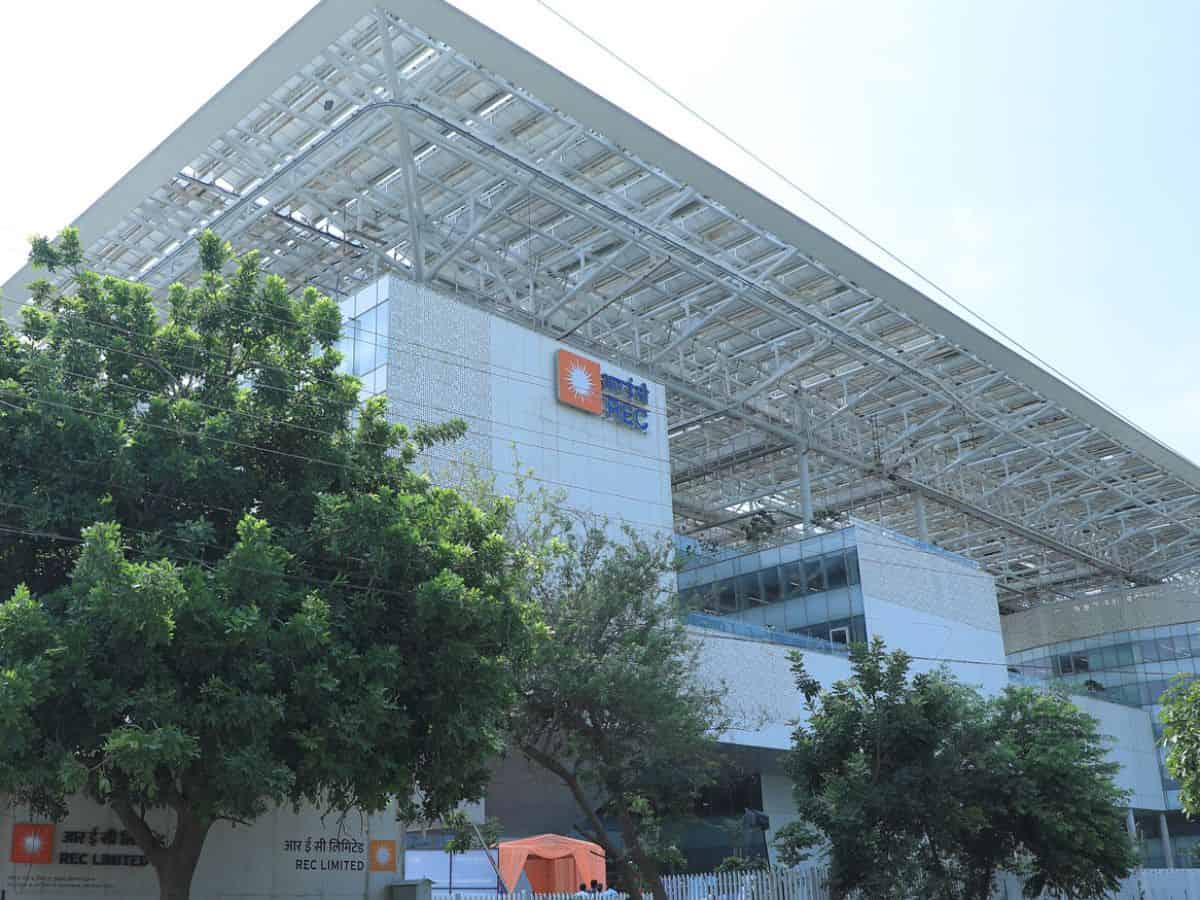 REC Q4 Results: Net profit rises 5.5% to Rs 4,236 crore, declares dividend of Rs 2.6 per share