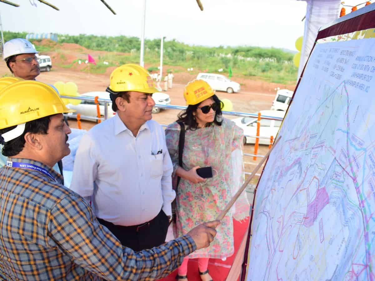 Anil Kumar Jain Secretary, Coal Ministry inspects Lakhanpur OCP