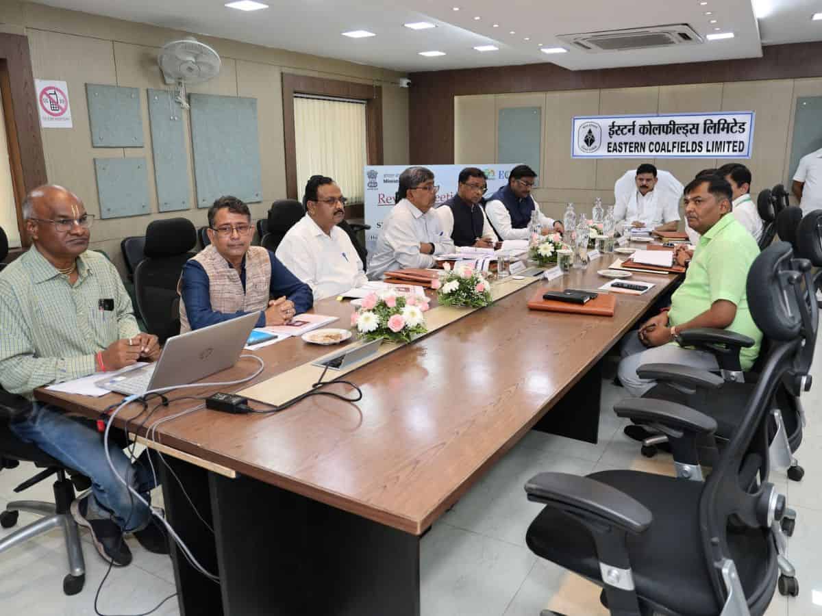 State Coal Minister Satish Chandra Dubey reviews ECL’s performance
