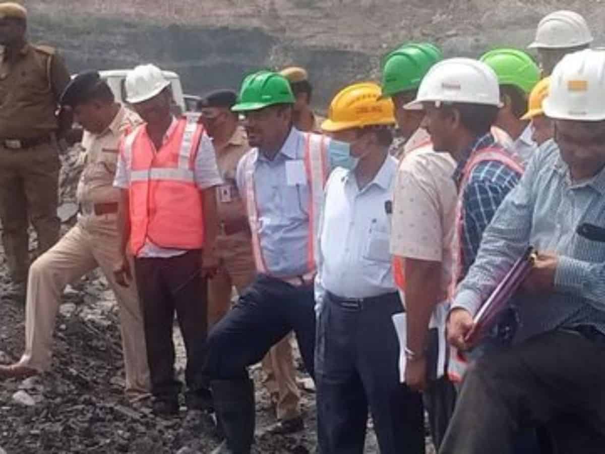 CMD Shri Manoj Kumar visited Ballarpur area, WCL