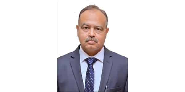 Shri Rakesh Chopra, MD, REIL conferred with CEO with HR Orientation Award