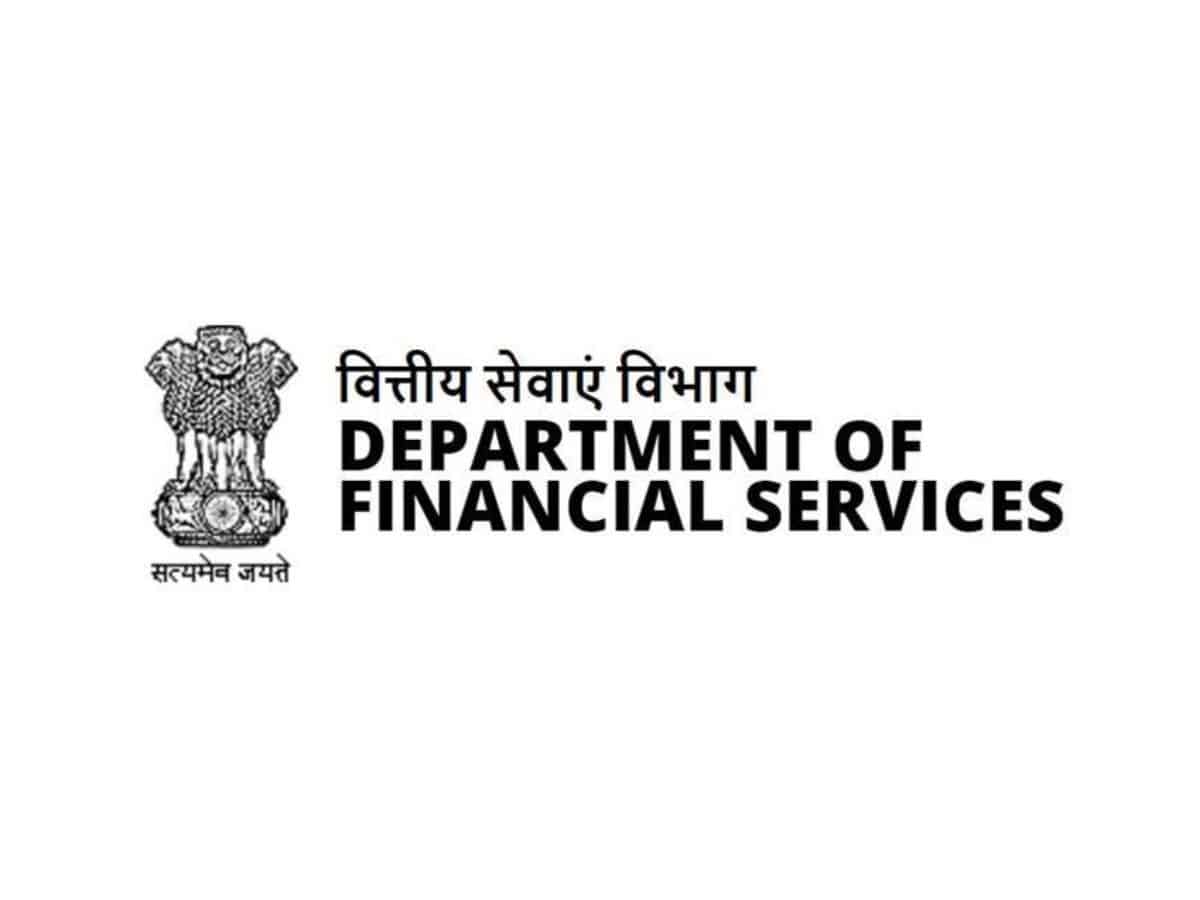 Shri Sameer Shukia, Joint Secretary, Department of Financial Services gets extension of 2 years