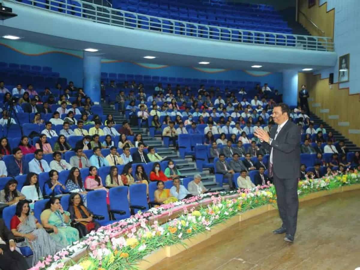 Director P&IR, Coal India addresses Business Conclave