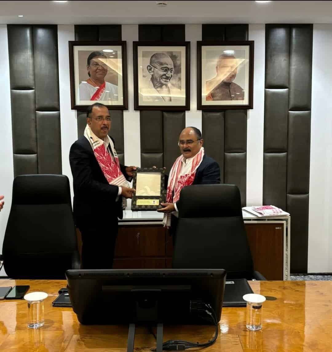 Oil India signs MoU with Numaligarh Refinery Ltd for railway connectivity