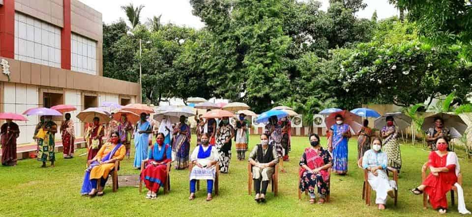 MCL Distributes Umbrellas To The Needy