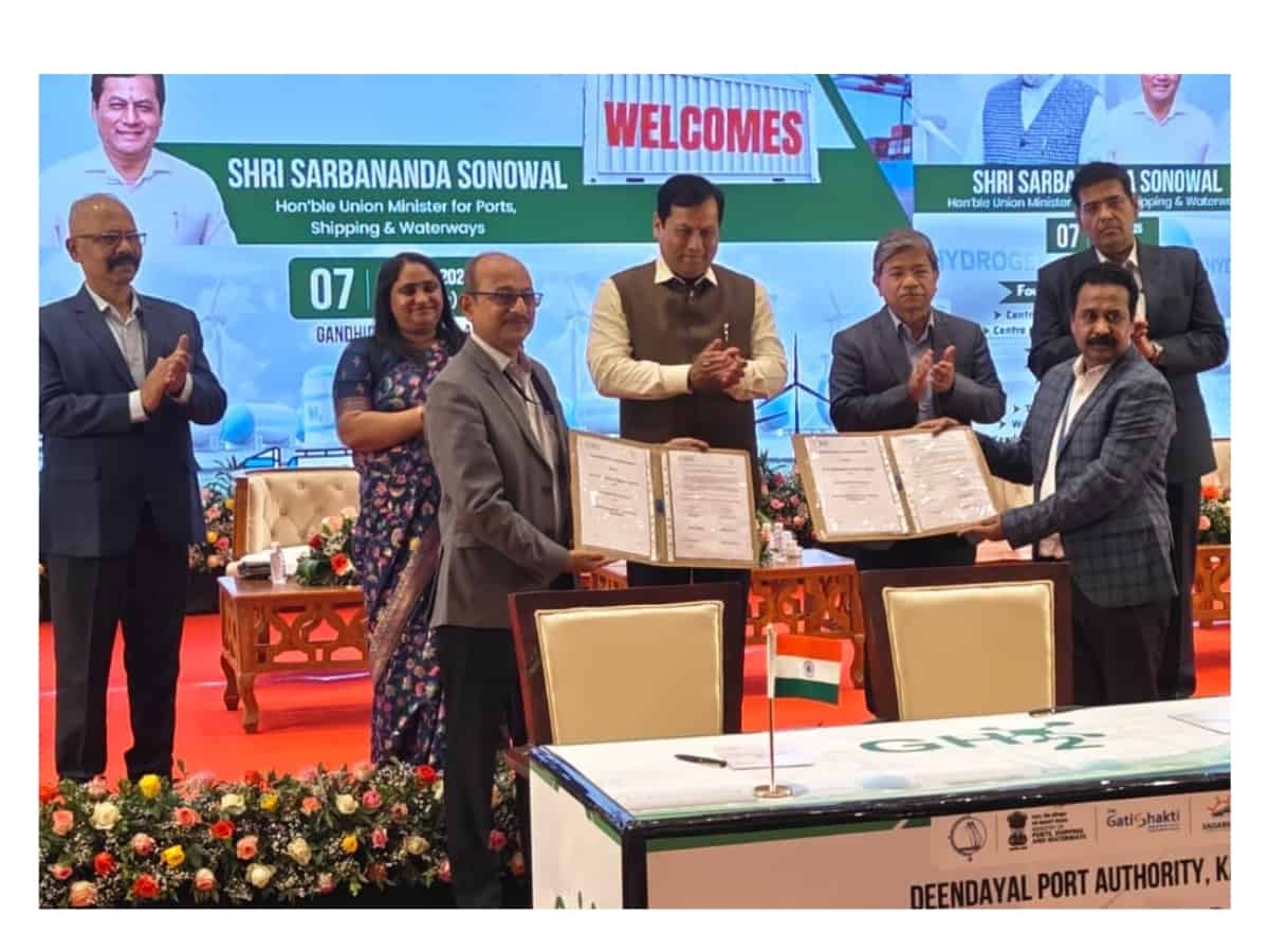 NTPC REL Signs MoU with Deendayal Port Authority for Green Hydrogen Mobility at Kandla Port