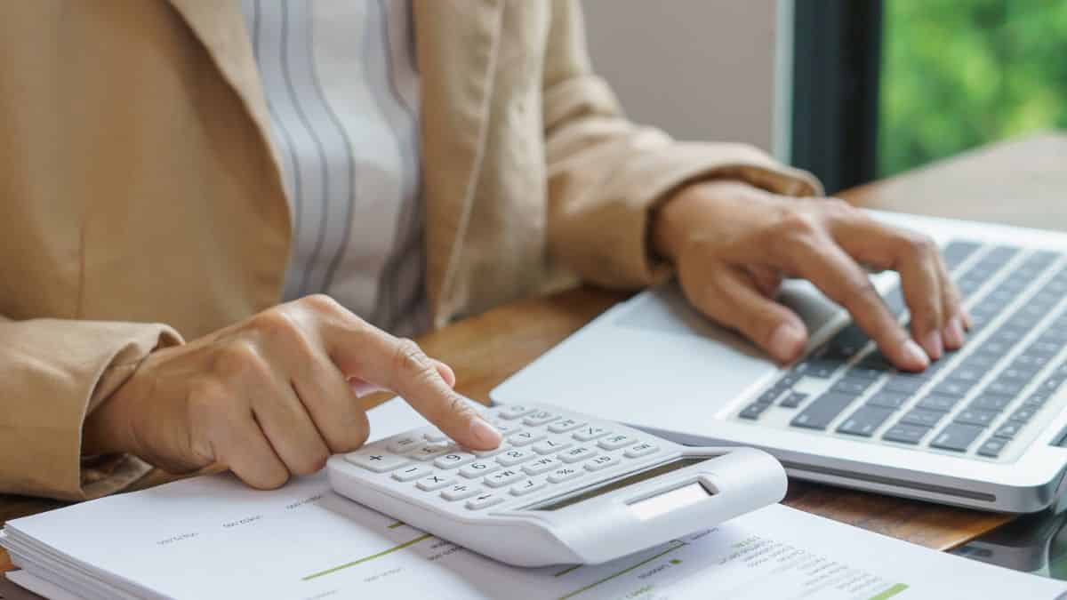 SIP Calculator for ₹1 Crore Goal: How Much to Invest Monthly