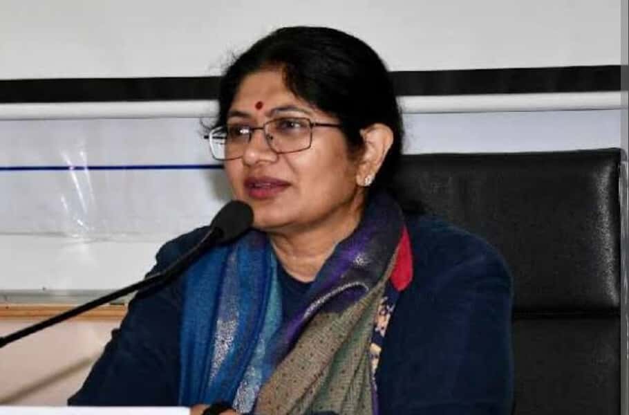 Ms Sheyphali Sharan takes charge as Principal Director General, Press Information Bureau