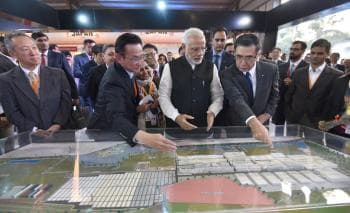 Modi visiting the Global Trade Show