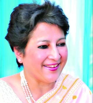 OIL Director Ms Borah conferred with Best CFO Oil and Gas Sector 2016 award