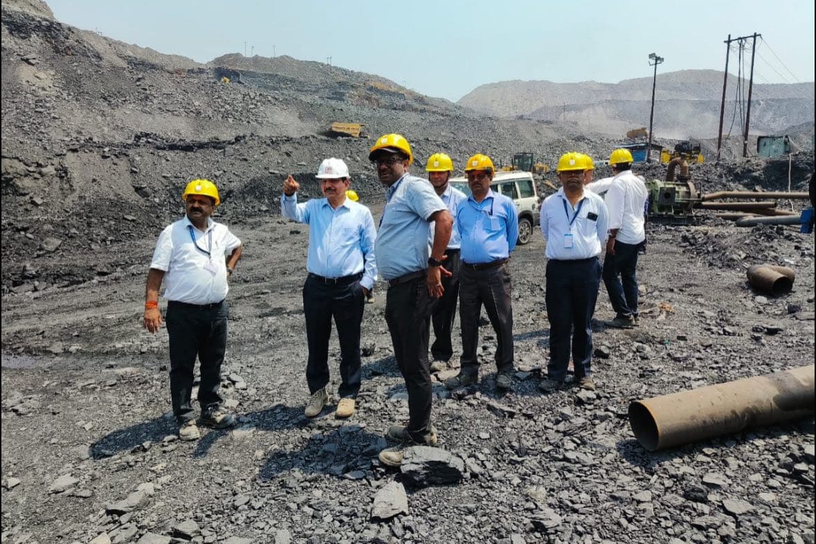 CMD SECL Sh Harish Duhan Visits Korba Area Mines to review mines expansion