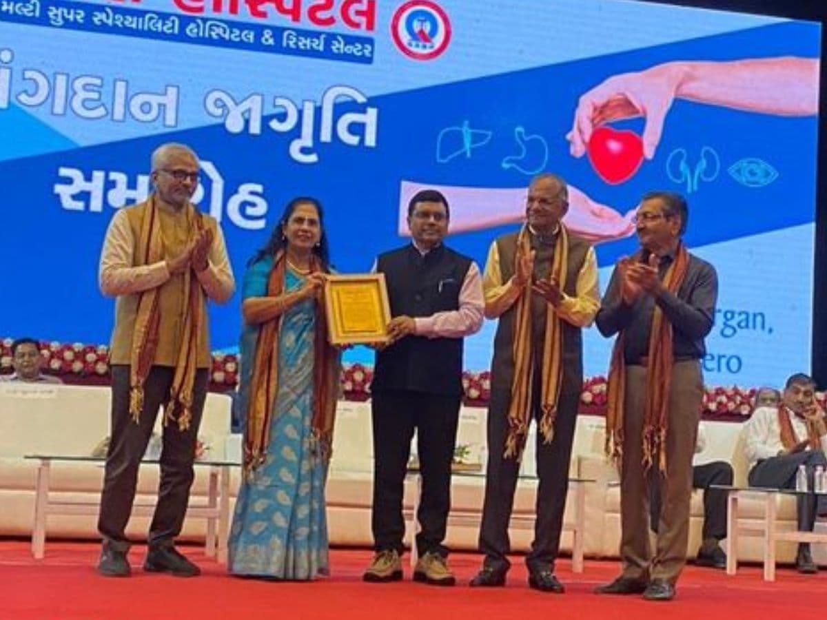 AAI's Surat Airport awarded for outstanding performance
