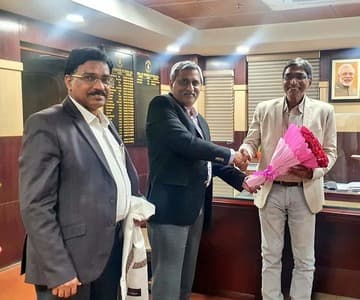 CCL CMD felicitated S K Singh on his appointment as Director-Technical at BCCL