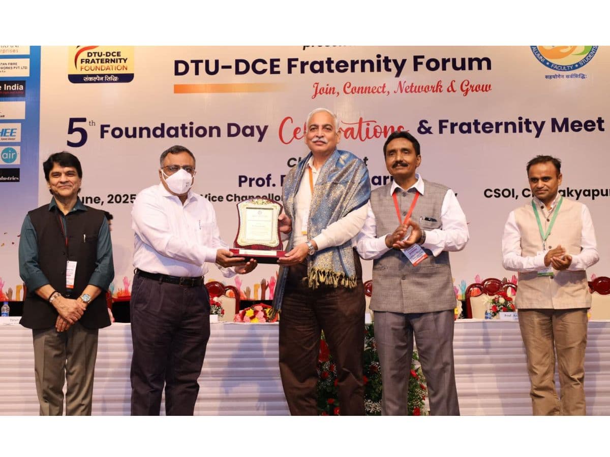 Manuj Singhal, Director Infra DMRC conferred with 'Distinguished Corporate Leader Award-2025'