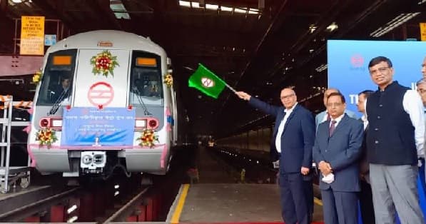 Delhi Metro unveils first refurbishment metro train; total 70 trains to be refurbish