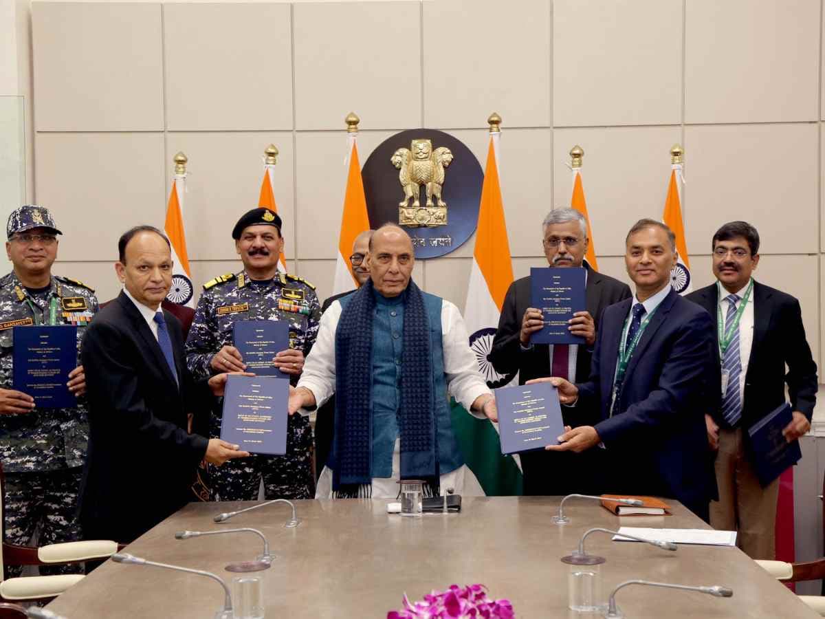 Defence Ministry signs 5 major contracts; includes HAL