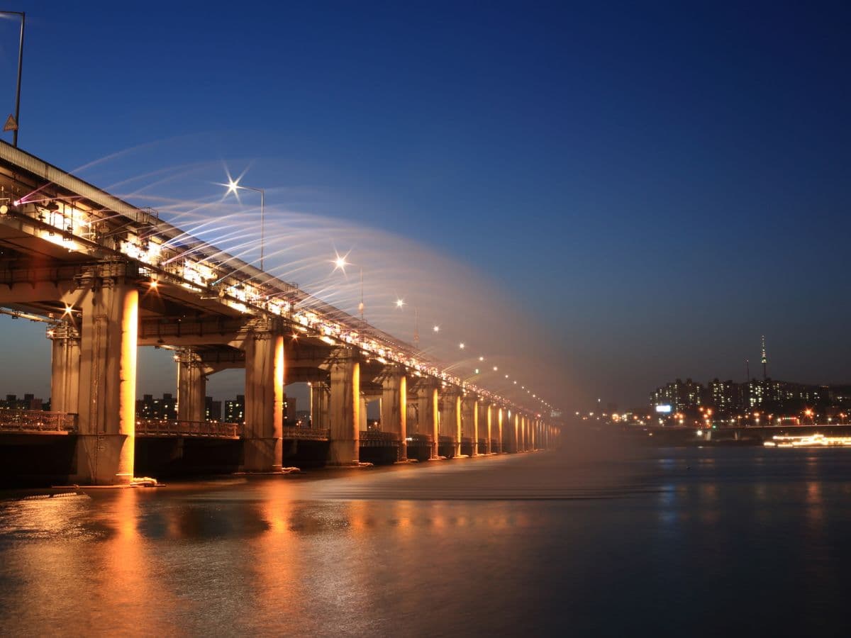 HUDCO signs MoU with MMRDA, Maharashtra to explore funds for infra projects