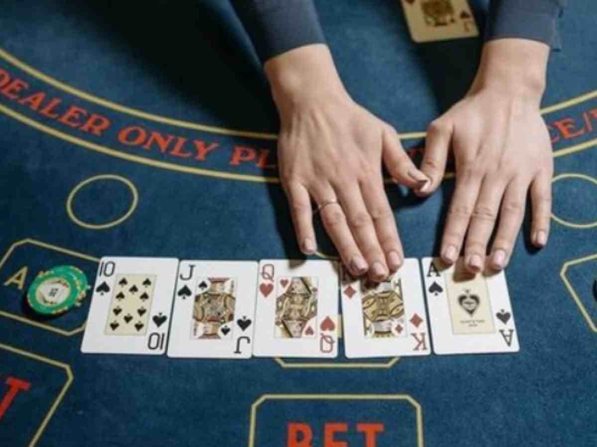 How to Get Started at an Online Casino with $100