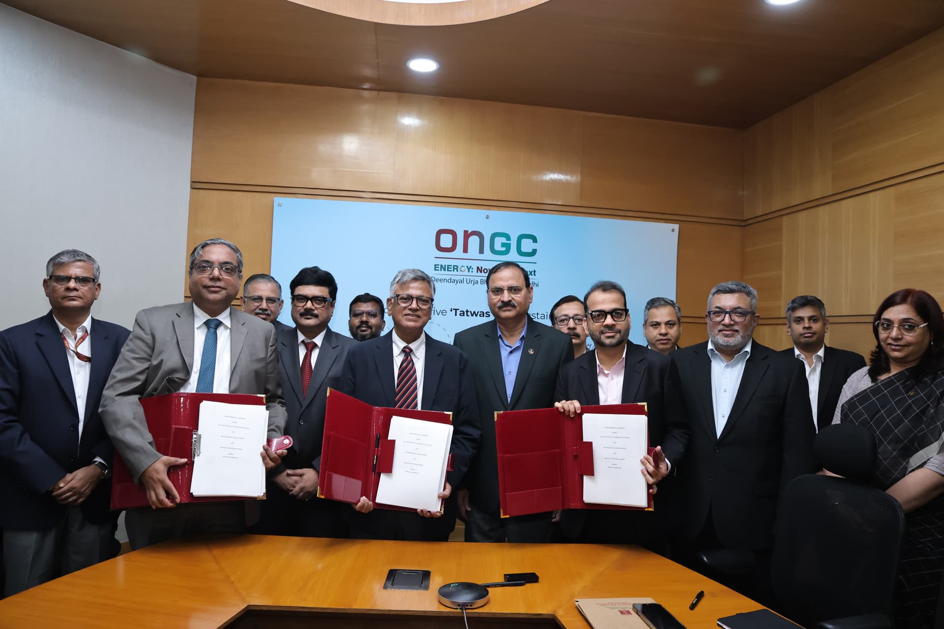 ONGC, BP Exploration (Alpha) Ltd, and Reliance Industries Ltd Sign Joint Operating Agreement for Offshore Block in Saurashtra Basin