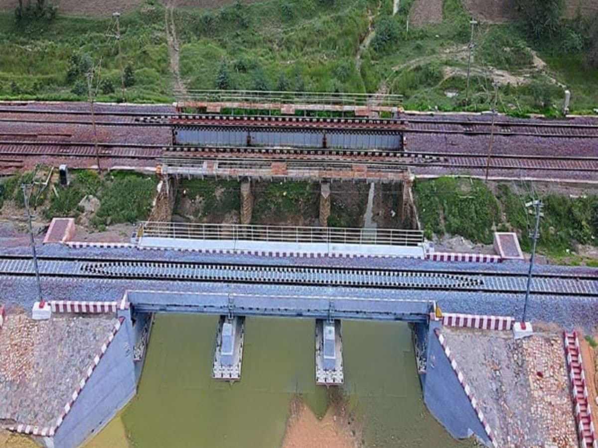 Mathura-Jhansi 3rd Line Project progress completed to 122 kms