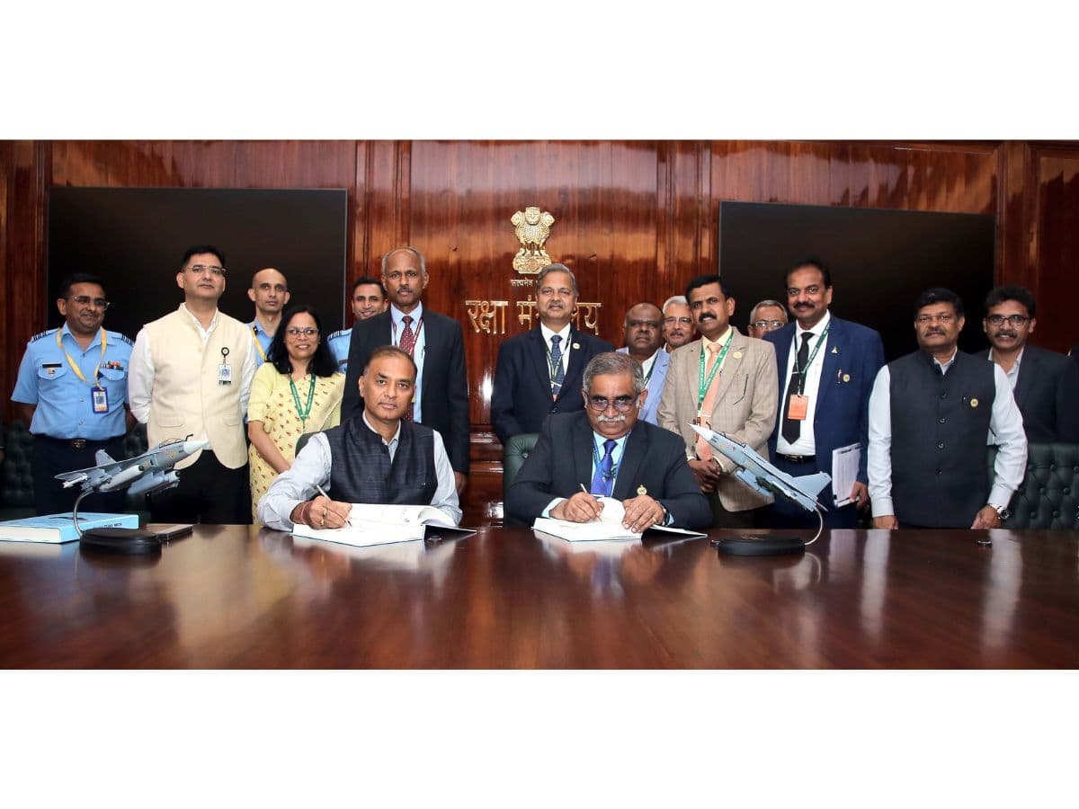 HAL and Ministry of Defence signs Rs. 62,370 crore contract for procurement of 97 LCA Mk1A aircraft for IAF
