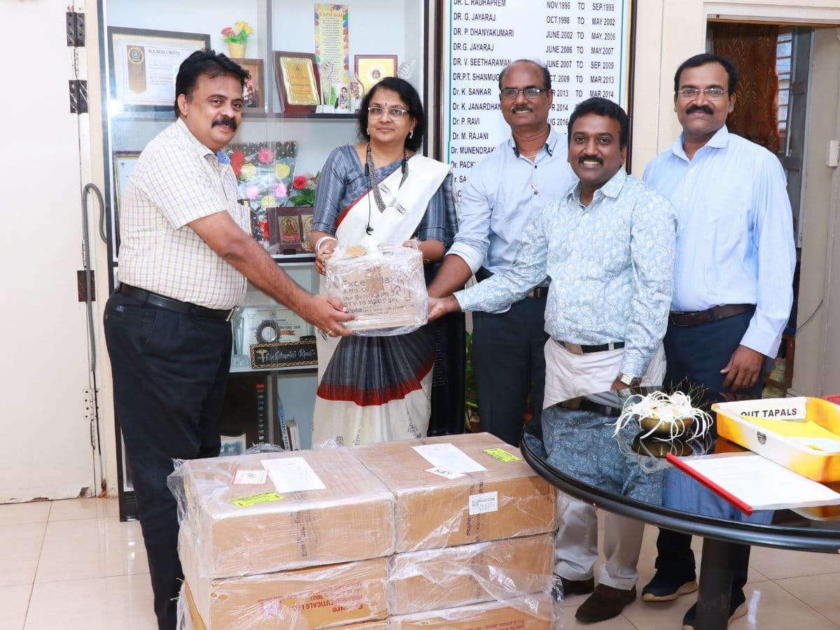 NLC India presents Anti-Retroviral Treatment Drugs for HIV to TANSACS