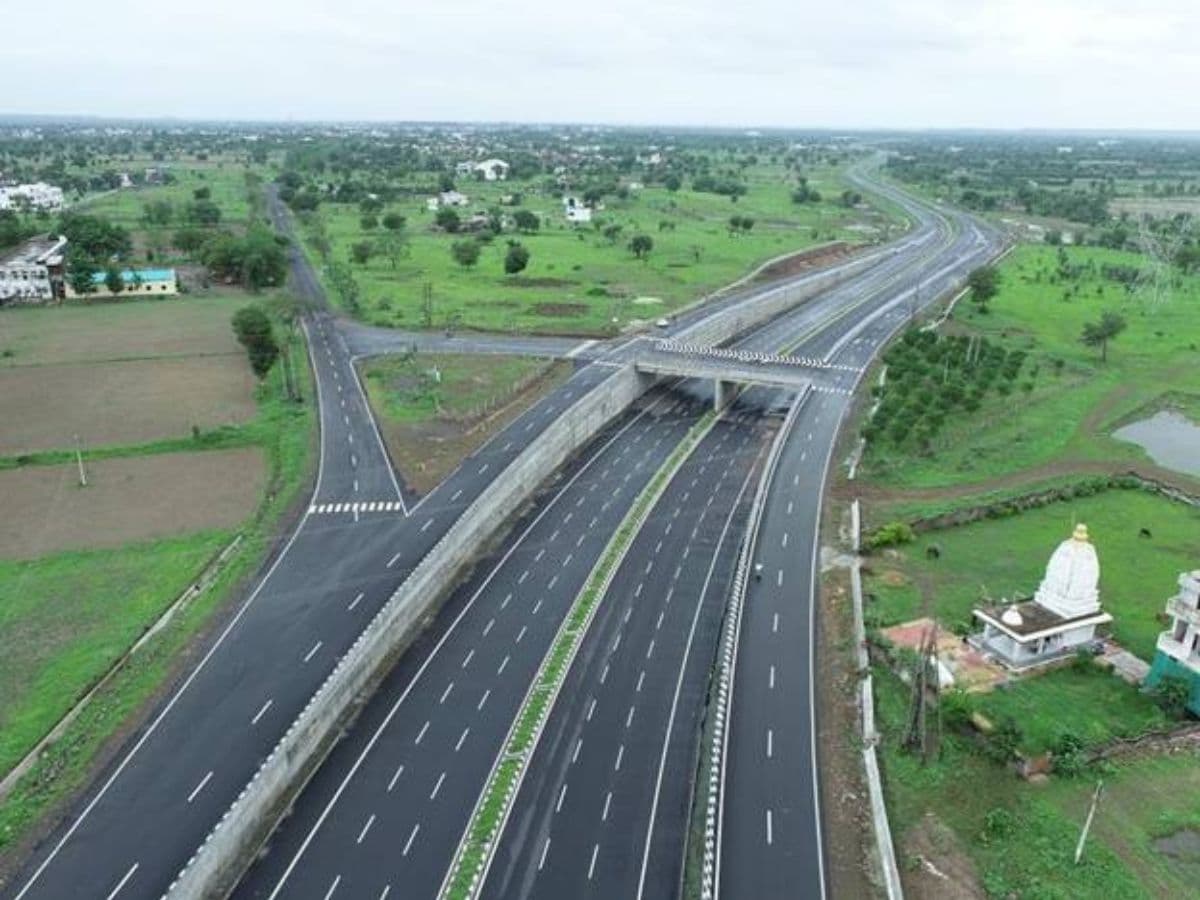 Nitin Gadkari inaugurates Savner-Dhapewada-Gondkheri section of NH 547-E in Nagpur