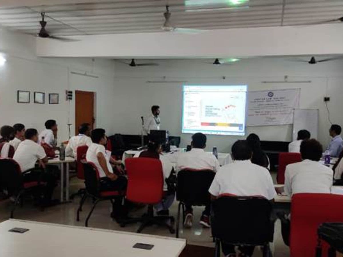 Over 51, 000 frontline Railway Staff trained under Mission Rail Karmayogi