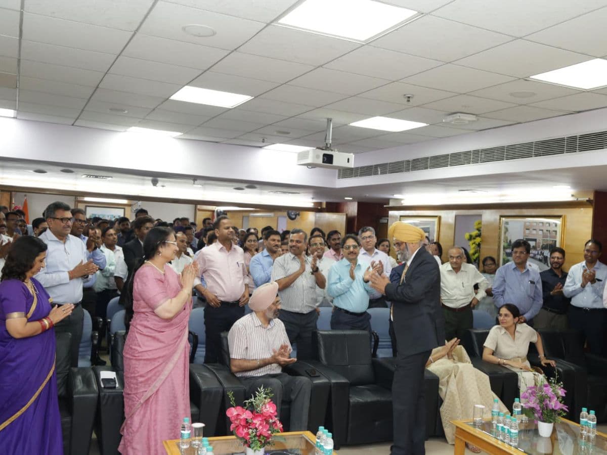 PFC bids farewell to Shri R.S. Dhillon, CMD