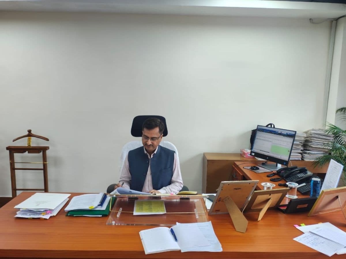 Piyush Goyal takes charge as Secretary of Ministry of Mines