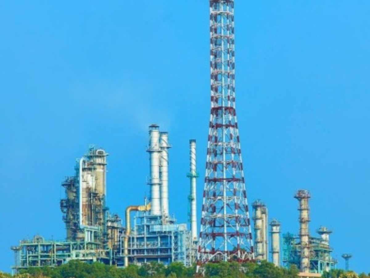 Prime Minister Dedicates BPCL Projects worth Rs 9,800 Crore to Nation