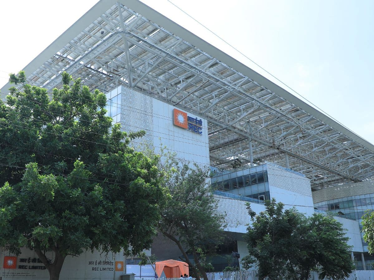REC Limited declares second interim dividend Rs 4.60 per share