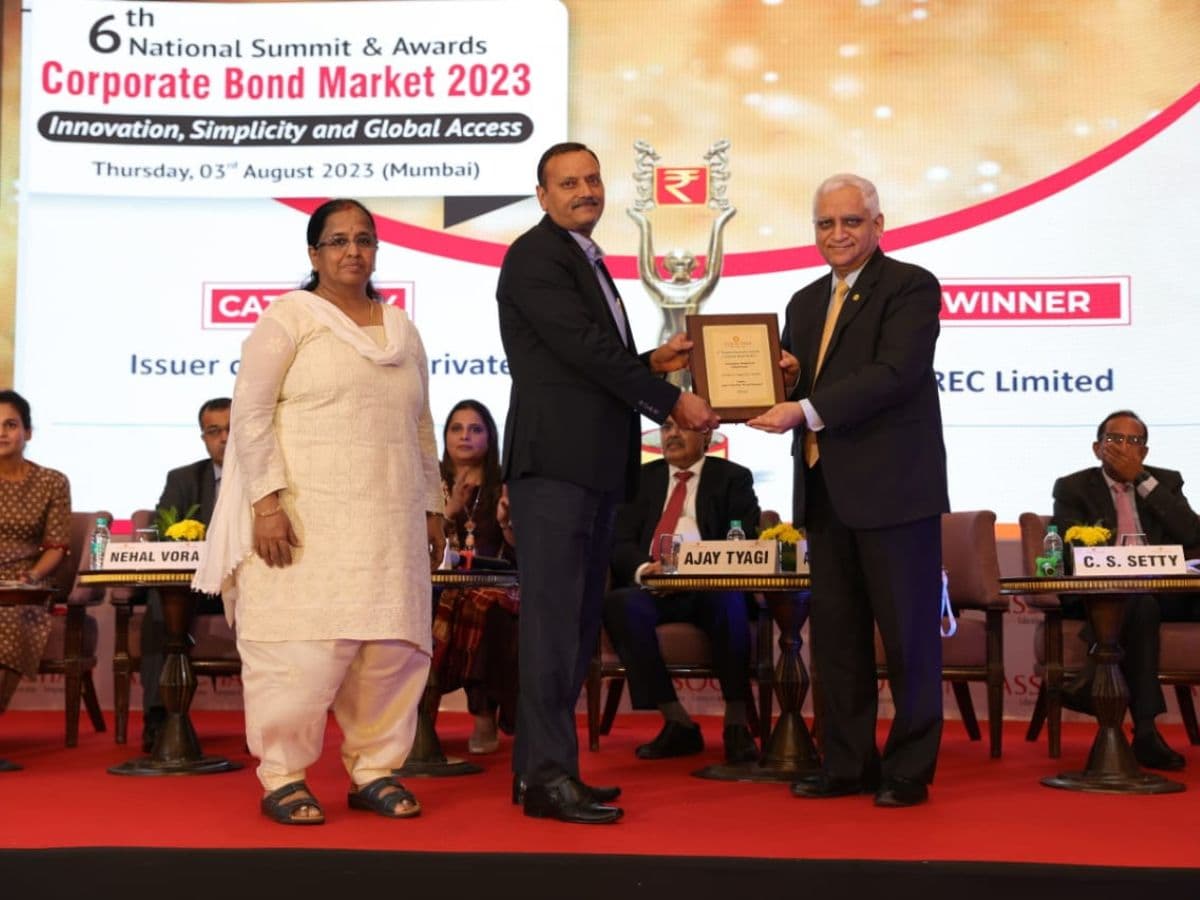 REC Limited honored with prestigious 'Issuer of the Year' award