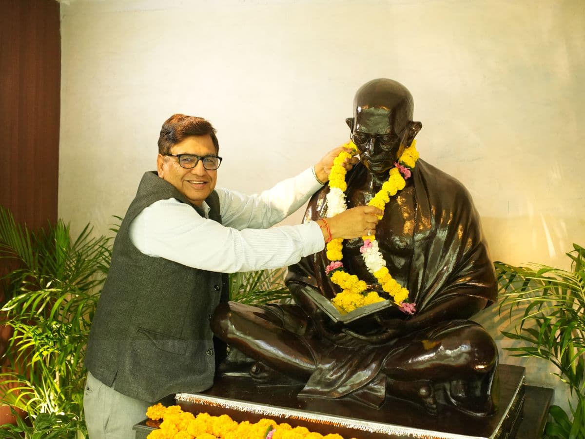 SCOPE pays tribute to Mahatma Gandhi on birth anniversary