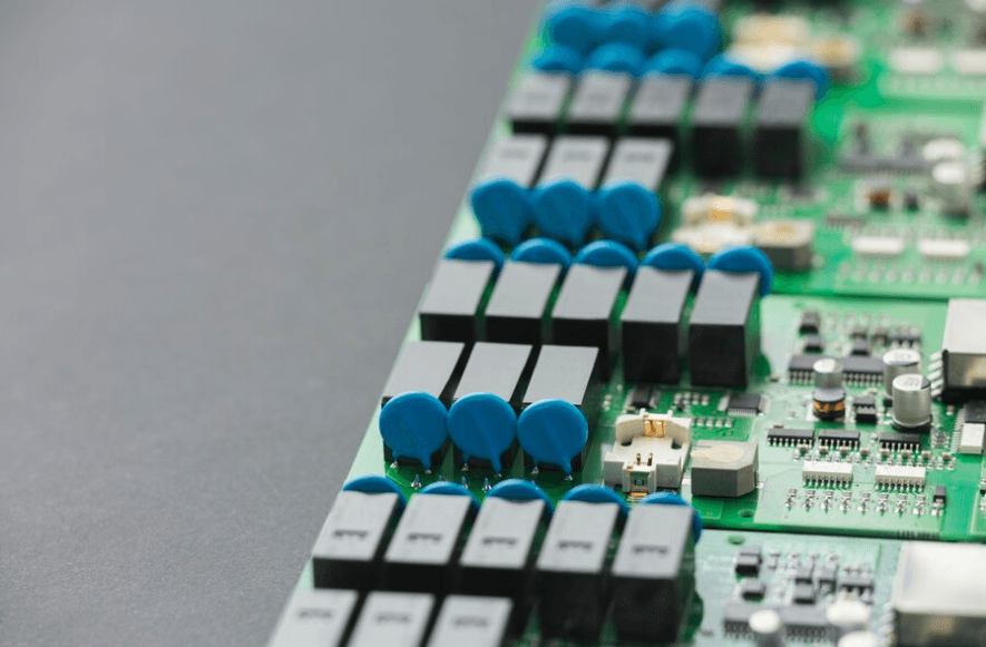 SCL’s state-of-the-art facilities for producing high-performance semiconductor devices.