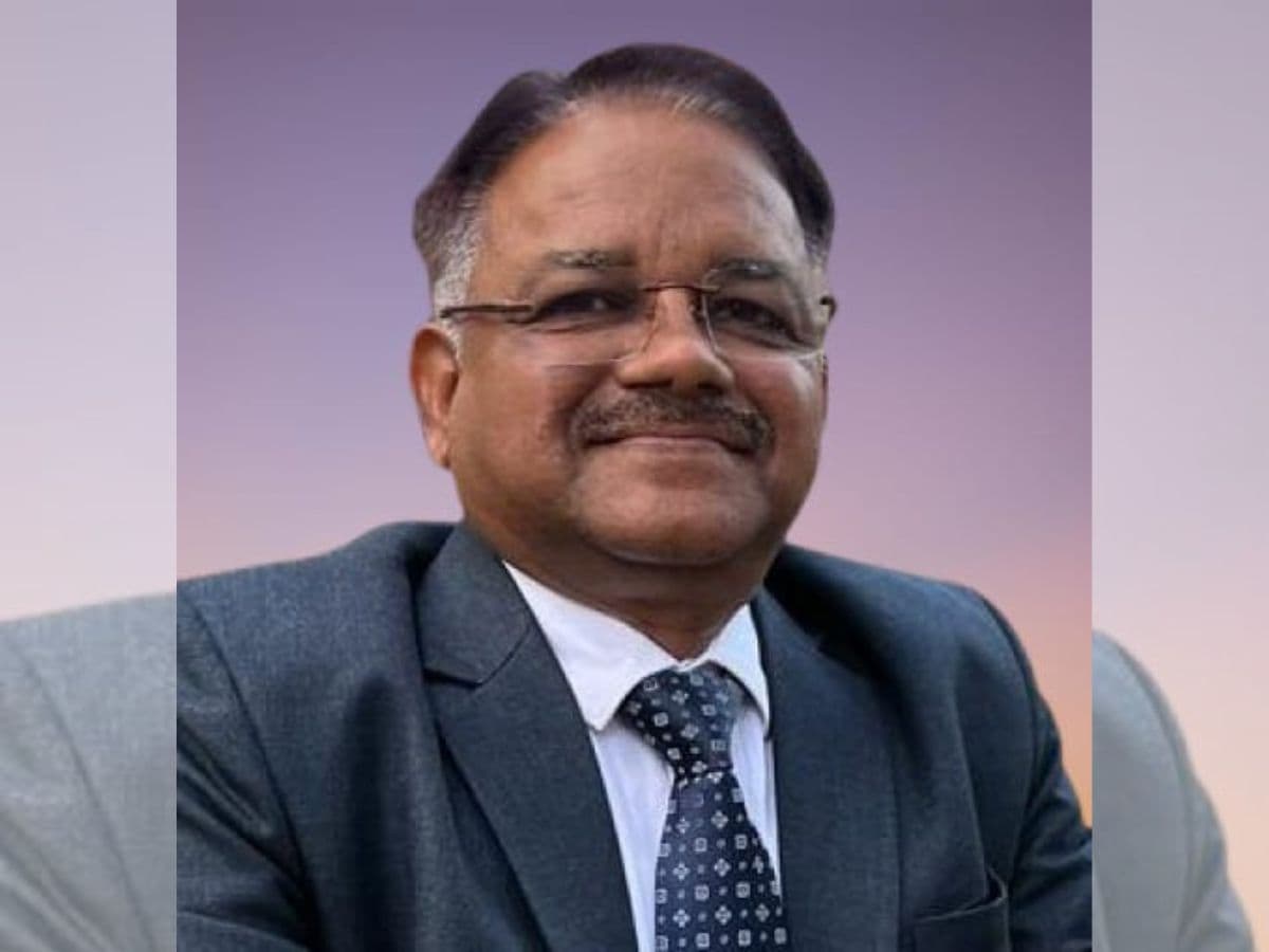 Shri Vinay Kumar joins NMDC as Director (Technical)