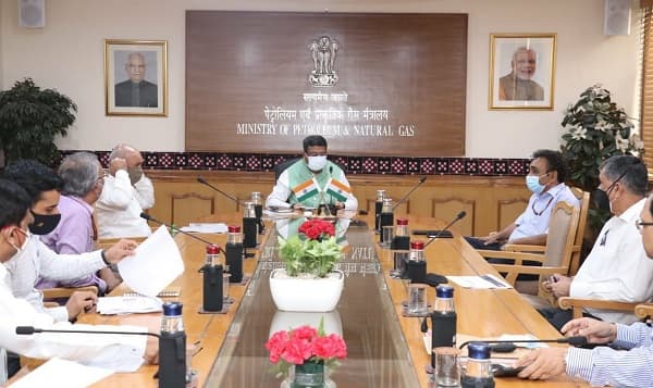 Dharmendra Pradhan reviews ONGC Energy Centre