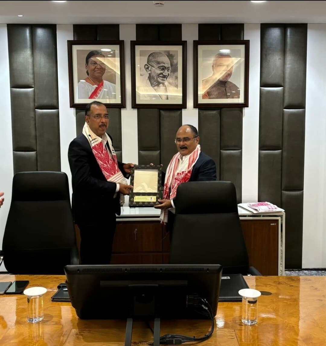 Oil India signs MoU with Numaligarh Refinery Ltd for railway connectivity