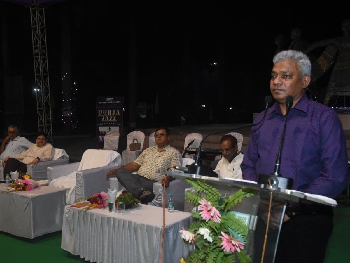 Northern Coalfields CMD, FDs interacted with Management Trainees